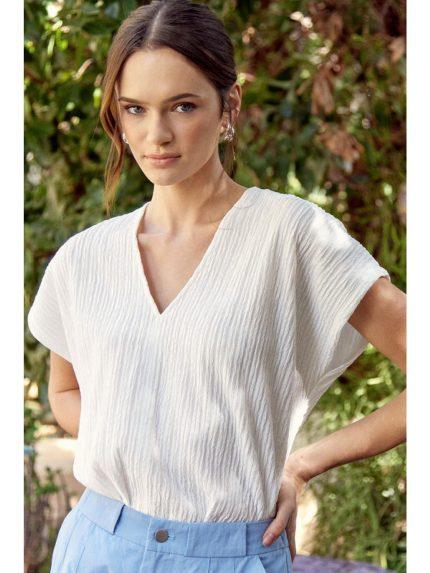 Jodifl V-Neck textured Shirt